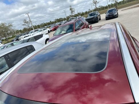 Used 2023 Nissan Rogue Platinum image 5