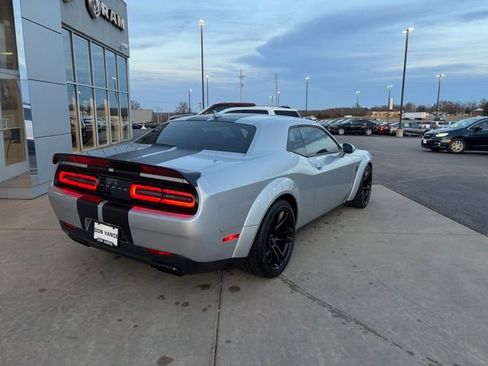 Used 2020 Dodge Challenger SRT Hellcat Redeye image 6