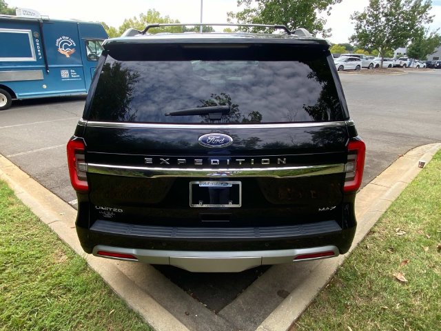 Used 2024 Ford Expedition Max Limited AWD/4WD image 32