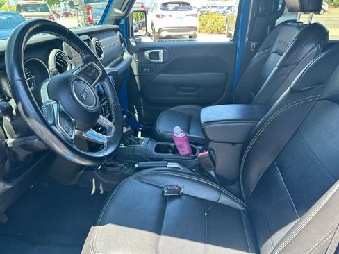 Used 2021 Jeep Wrangler Unlimited Sahara AWD/4WD image 9