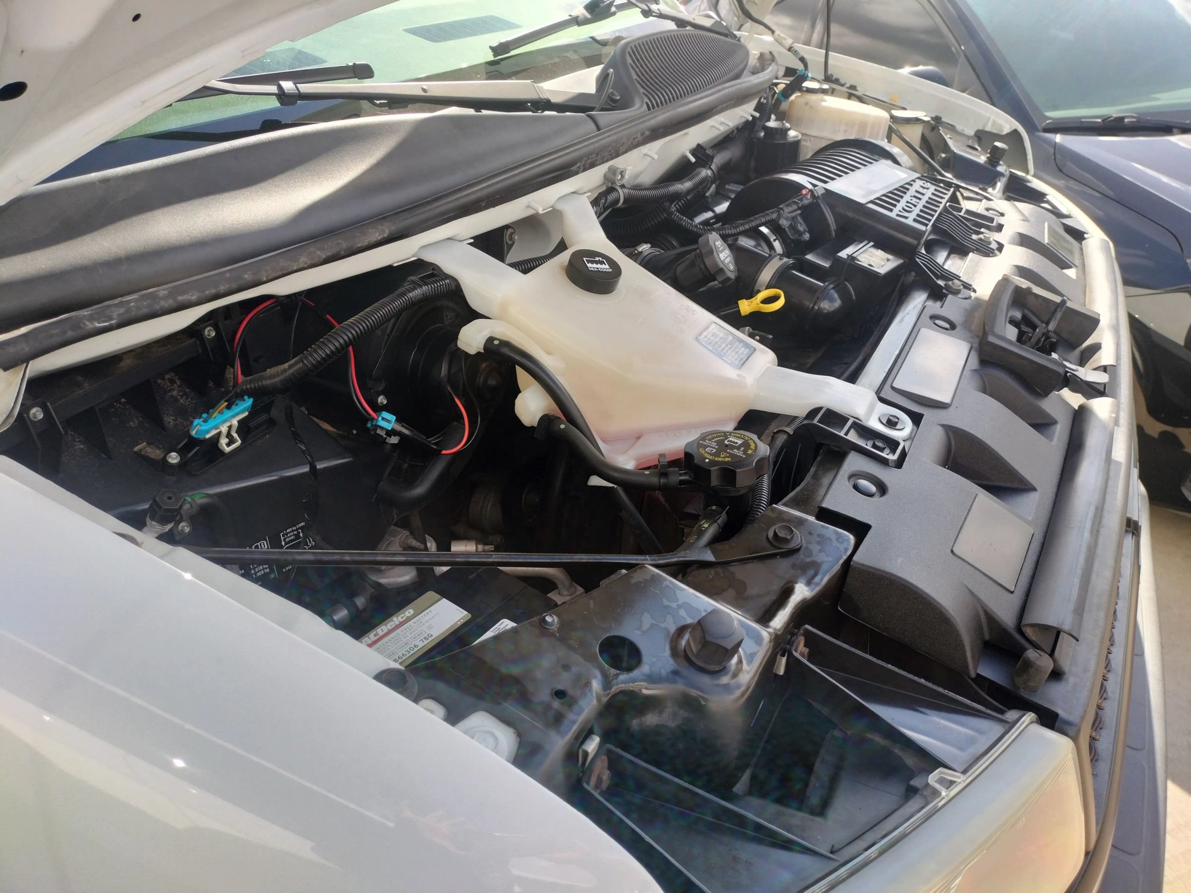 Used 2019 Chevrolet Express 2500 LS w/ Driver Convenience Package RWD image 18