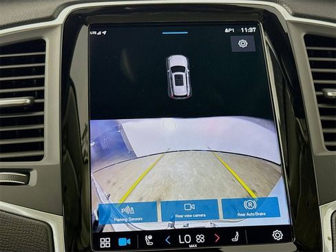 Certified 2024 Volvo XC90 B5 Core w/ Protection Package Premier image 14