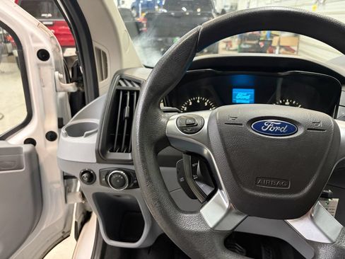 Used 2015 Ford Transit 150 XLT RWD image 11