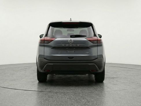 Used 2025 Nissan Rogue SV image 7