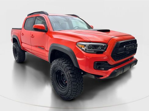 Used 2023 Toyota Tacoma TRD Pro AWD/4WD image 4