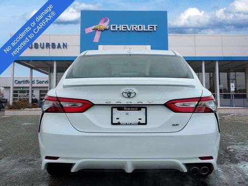 Used 2019 Toyota Camry SE image 5