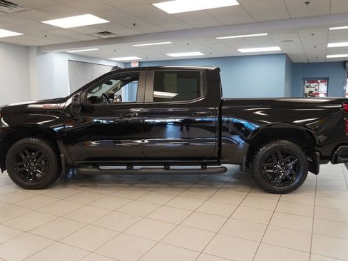 Used 2022 Chevrolet Silverado 1500 RST w/ LPO, Blackout Package AWD/4WD image 2