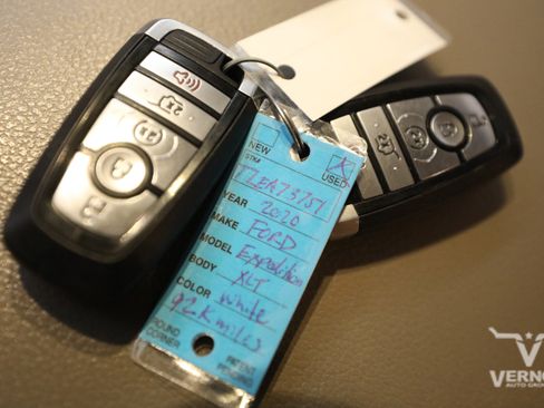 Used 2020 Ford Expedition XLT w/ Equipment Group 202A image 12