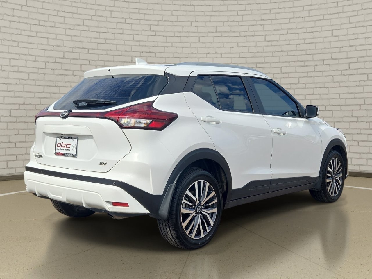 Certified 2024 Nissan Kicks SV FWD image 5