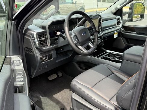 New 2025 Ford F350 Lariat w/ Lariat Ultimate Package image 10