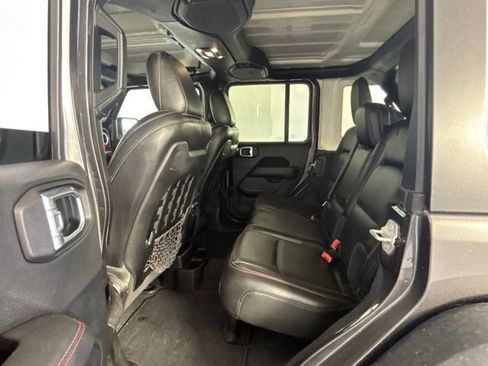Used 2021 Jeep Wrangler Unlimited Rubicon w/ Cold Weather Group AWD/4WD image 18