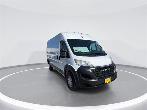 Used 2023 RAM ProMaster 2500 image 3