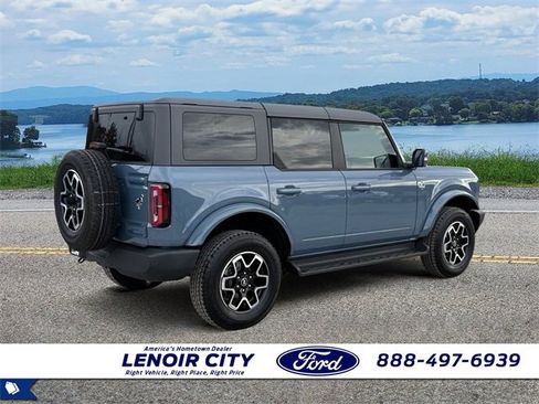 Used 2025 Ford Bronco Outer Banks image 7