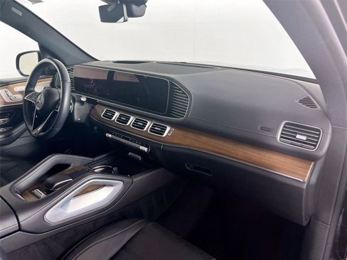 Certified 2024 Mercedes-Benz GLS 450 4MATIC image 30