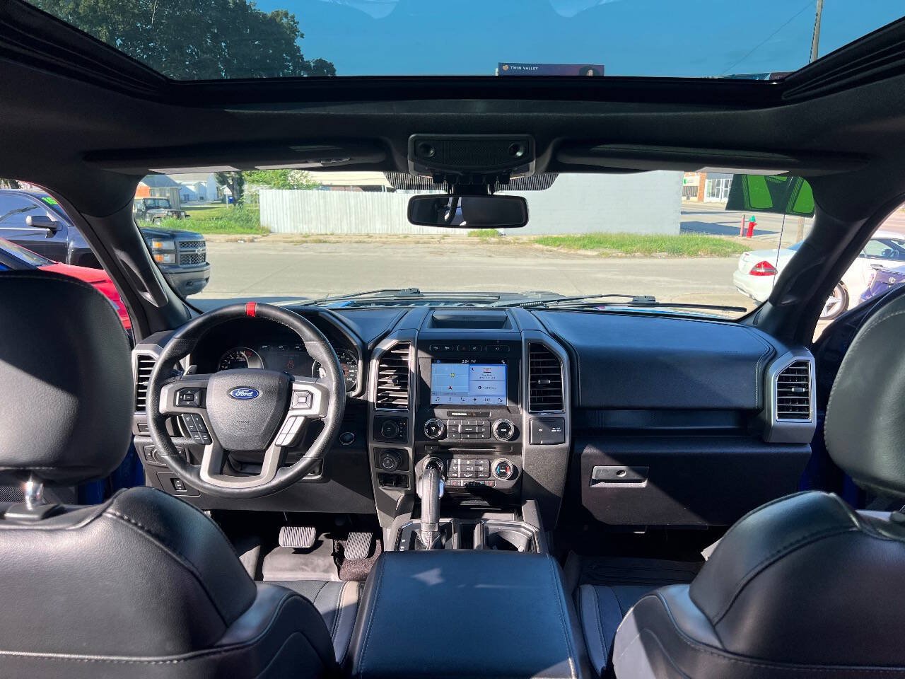 Used 2017 Ford F150 Raptor w/ Equipment Group 802A Luxury AWD/4WD image 30
