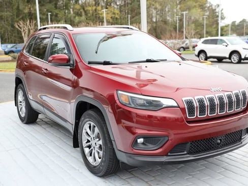 Used 2021 Jeep Cherokee Latitude Lux w/ Comfort/Convenience Group AWD/4WD image 7