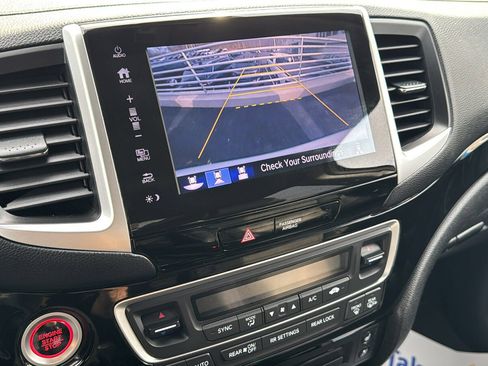 Used 2017 Honda Pilot Elite image 30
