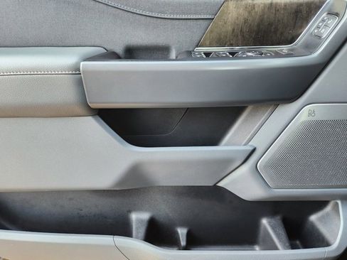 Certified 2022 Ford F150 Lariat w/ Equipment Group 502A High image 21