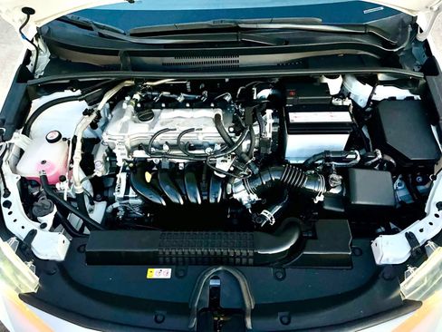 Used 2022 Toyota Corolla LE FWD image 28