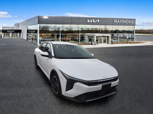 Certified 2025 Kia K4 EX FWD image 10