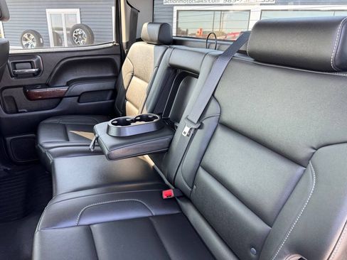 Used 2019 GMC Sierra 2500 SLT AWD/4WD image 39