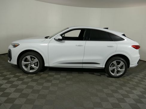 New 2025 Audi Q5 Premium Plus image 6