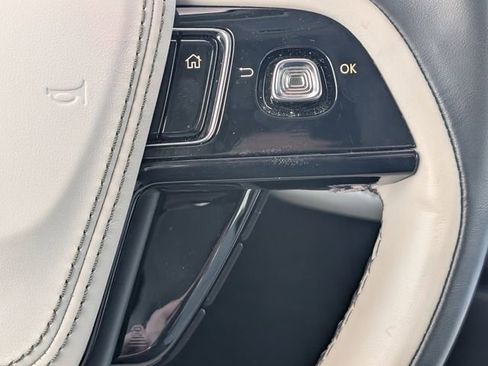 Used 2025 Lincoln Aviator Reserve w/ Equipment Group 201A AWD/4WD image 26