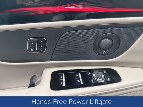 Used 2024 Lincoln Nautilus Reserve w/ Equipment Group 202A image 11