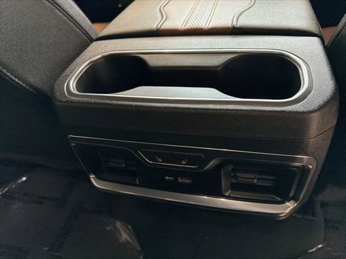 Used 2023 Chevrolet Silverado 1500 High Country w/ Technology Package image 40