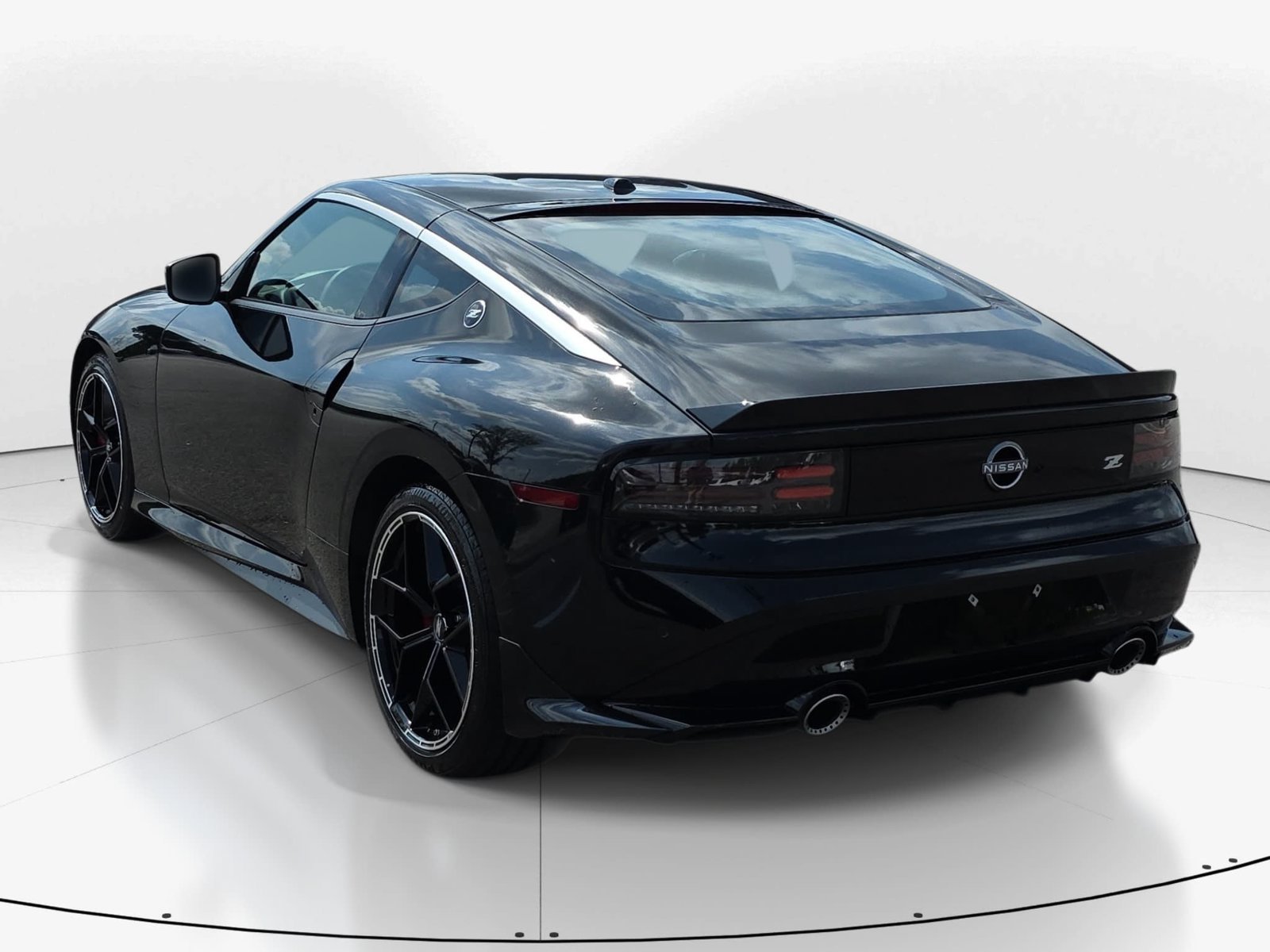 New 2027 Nissan Z Performance RWD image 8