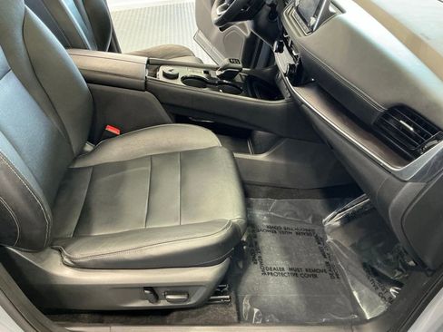 Used 2021 Nissan Rogue SL AWD/4WD image 12