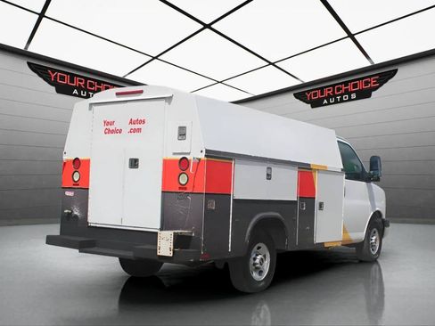 Used 2009 GMC Savana 3500 RWD image 5