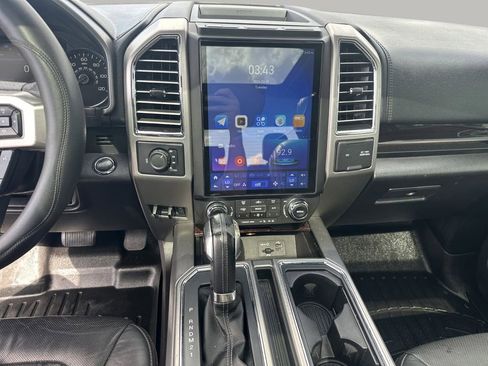 Used 2015 Ford F150 Platinum w/ Equipment Group 701A Luxury image 25