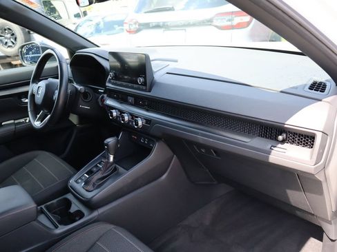 Certified 2023 Honda CR-V Sport image 9