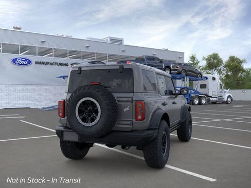 New 2026 Ford Bronco Badlands w/ Sasquatch Package image 8