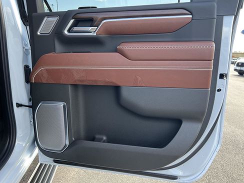 New 2026 GMC Sierra 2500 Denali Ultimate AWD/4WD image 21