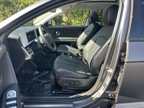 Used 2022 Hyundai Ioniq 5 Limited image 11