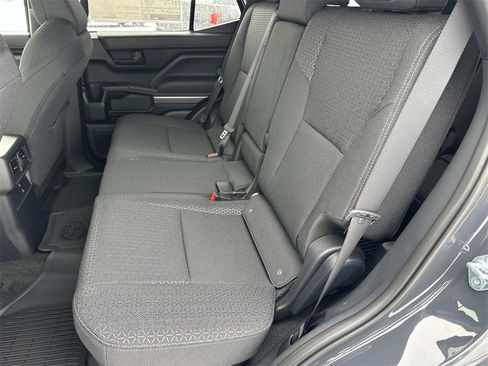 New 2026 Toyota 4Runner SR5 image 11