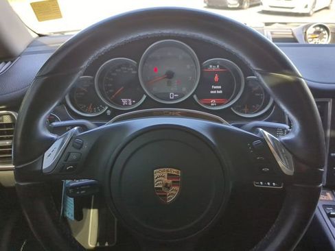 Used 2014 Porsche Panamera S image 33