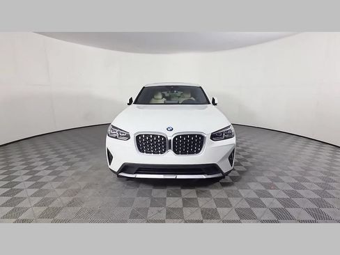 Used 2025 BMW X4 xDrive30i AWD/4WD image 51