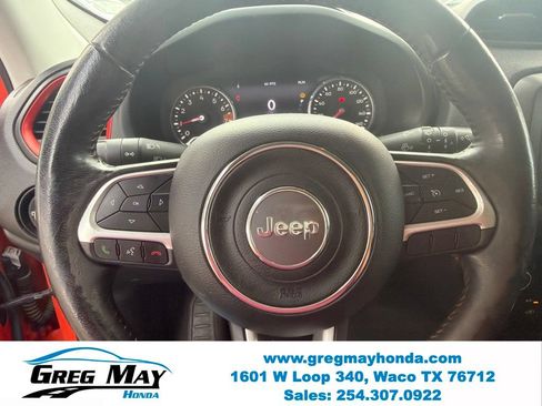 Used 2019 Jeep Renegade Trailhawk AWD/4WD image 16