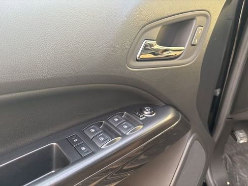 Used 2022 GMC Canyon AT4 image 16