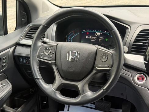 Used 2022 Honda Odyssey EX-L image 18