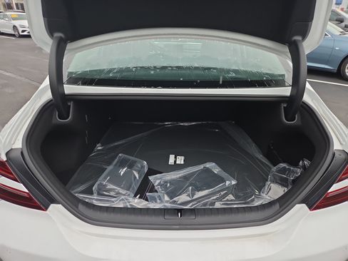 New 2026 Genesis G70 2.5T Prestige image 8