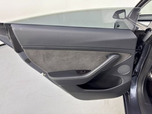 Used 2022 Tesla Model 3 image 42