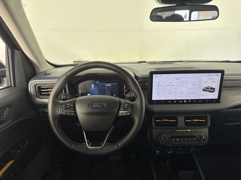 Used 2025 Ford Maverick Tremor AWD/4WD image 25