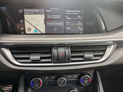 Used 2022 Alfa Romeo Stelvio Ti image 16