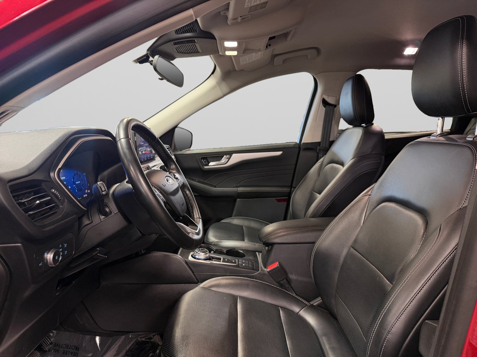 Used 2021 Ford Escape SEL w/ Technology Package AWD/4WD image 14