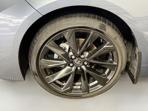 Used 2025 Toyota Corolla SE image 14