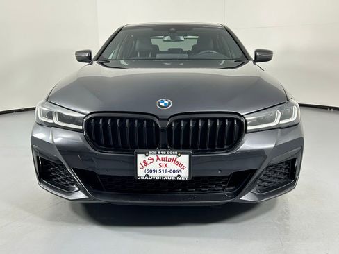 Used 2023 BMW 530i xDrive w/ M Sport Package image 2